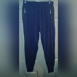Women's size 8 Baggy Joggers Elastic Waist with Zipper Pockets